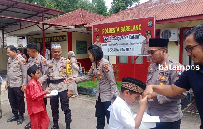 Santri Panti Asuhan Uswatun Hasanah Doakan Agar Polisi Semakin Profesional