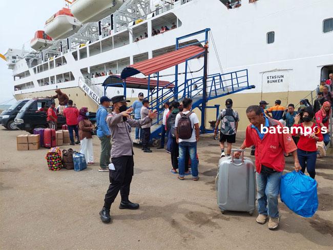 Seribu Orang Tinggalkan Batam Dalam Sehari
