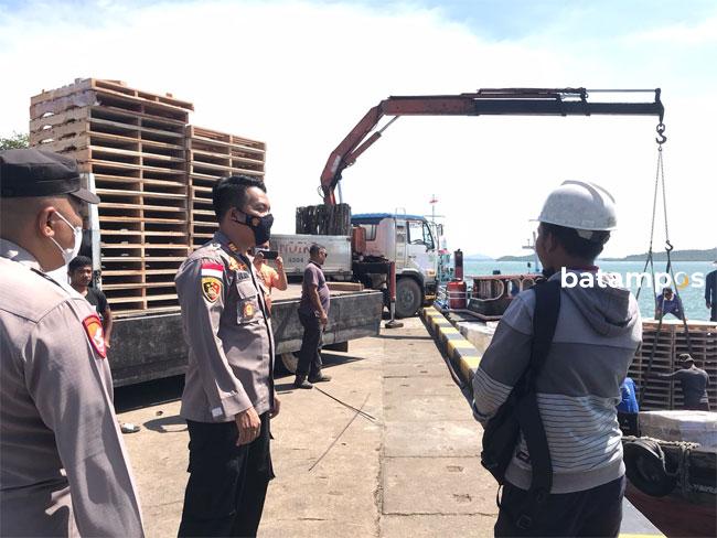 Polsek KKP Sidak Pelabuhan Bongkar Muat di Sekupang