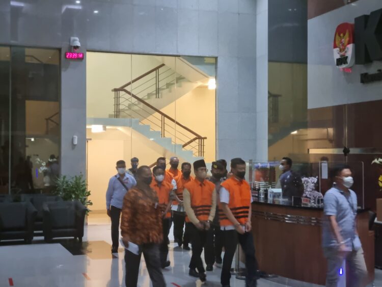 Pengacara Bupati Bangkalan Bantah Ada Penangkapan,  Datang karena Undangan Pemeriksaan