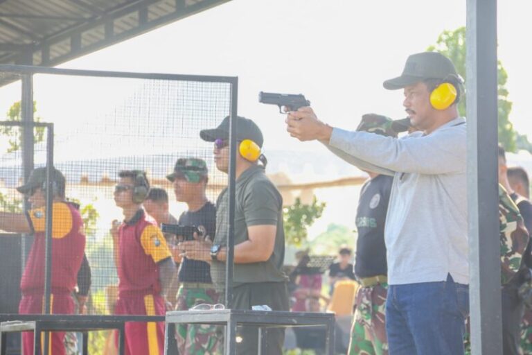 Latihan Menembak Bersama Forkopimda Batam, Rudi: Melatih Kedisiplinan serta Kesabaran