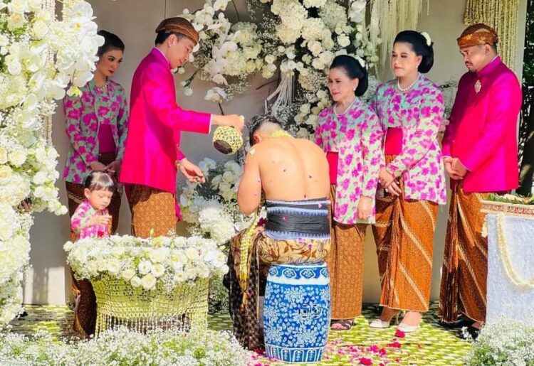 Usai Prosesi Siraman, Jokowi Minta Maaf ke Masyarakat Solo dan Jogja