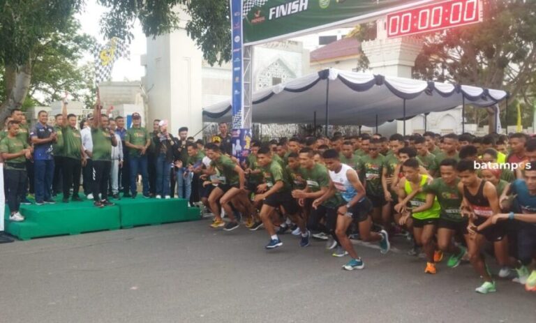 Ribuan Pelari Meriahkan HUT ke-17 Korem 033/Wira Pratama di Batam