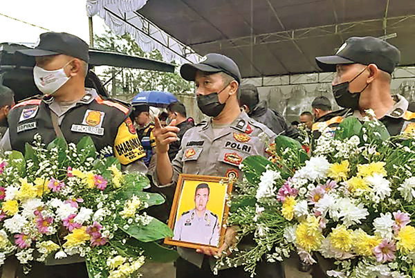 Aipda Sofyan Meninggal saat Berusaha Lindungi Sesama Polisi