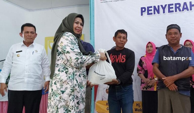 771 KPM di Bintan Terima Bantuan Sembako