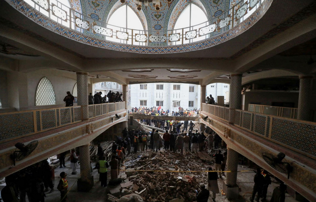 Korban Bom Bunuh Diri Dalam Masjid di Pakistan Bertambah, Tewaskan 27 Polisi