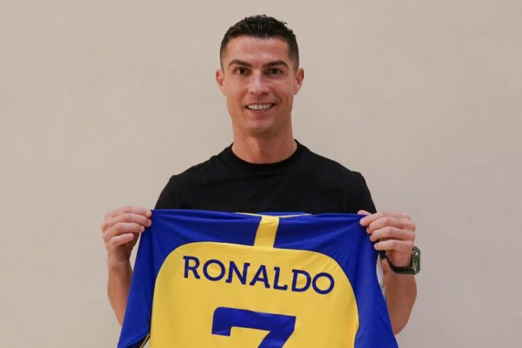 Ronaldo Berangkat ke Arab Saudi dengan Jet Mewah