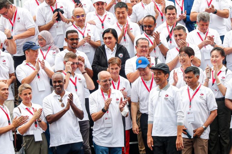 Atasi Persoalan Myanmar dengan Lima Poin Konsensus