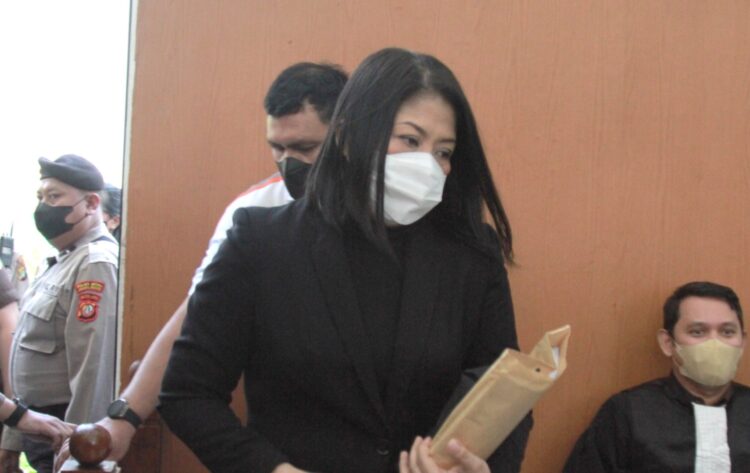 Putri Candrawathi Dituntut 8 Tahun Penjara