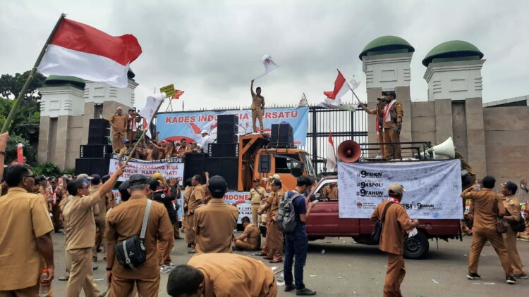 Ribuan Kades Desak DPR Revisi UU Desa Masuk Prolegnas 2023