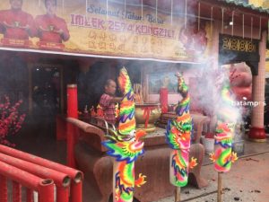 Imlek, Berharap Usaha Lancar
