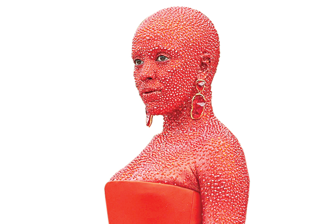 Tempel 30 Kristal Swarovski, Doja Cat Curi Perhatian di Paris Fashion Week Fall/Winter