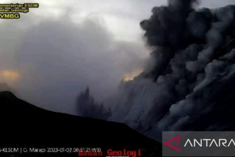 Gunung Marapi Erupsi, 20 Pendaki Segera Dievakuasi