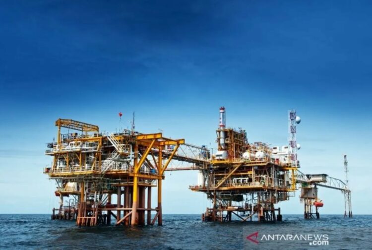 Kekhawatiran Resesi, Minyak Mentah Dunia Turun Sekitar 1 Persen