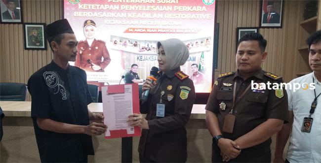 Kejari Batam Bebaskan Penadah Motor Curian Lewat Program RJ