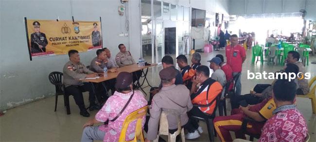 Taksi Pelabuhan Keluhkan Taksi Online yang Melanggar Aturan Bersama