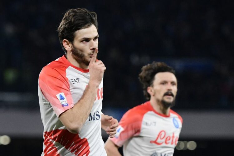 Napoli Makin Kukuh di Puncak Klasemen