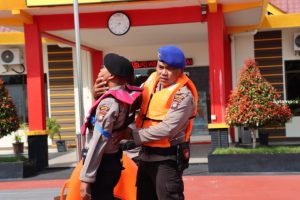 Satpolairud Polres Bintan Gelar Pelatihan Penyelamatan Korban Kecelakaan Laut