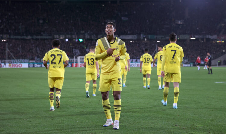 Dortmund Geser Bayern di Puncak Klasemen
