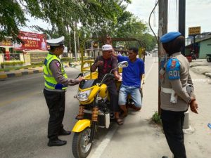 Pelanggar Lalu Lintas Paling Banyak Tak Gunakan Helm