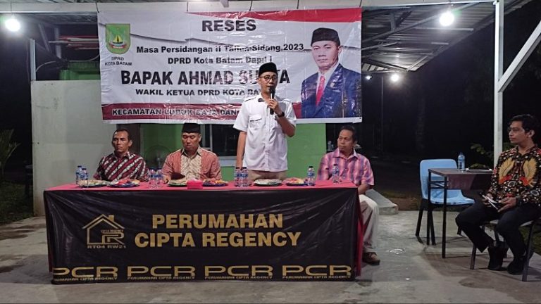 Warga Keluhkan Kondisi Jalan Rusak Saat Reses Anggota DPRD Batam