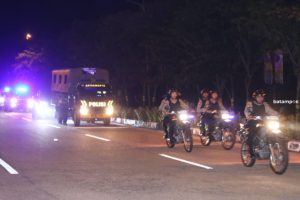 Saat Razia, Polisi Periksa Kelengkapan Kendaraan Bermotor