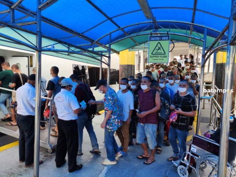 Masuk Lewat Batam, Ratusan WNI Dideportasi dari Malaysia