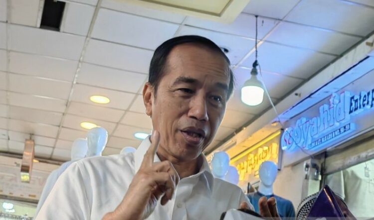 Reshuffle Tak Jadi, Jokowi ke Bali