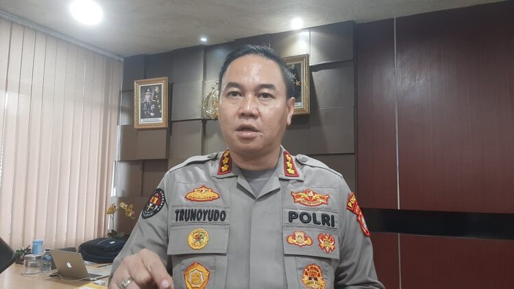 Jadi Tersangka, Anggota Densus 88 yang Bunuh Sopir Taksi Online Ditahan