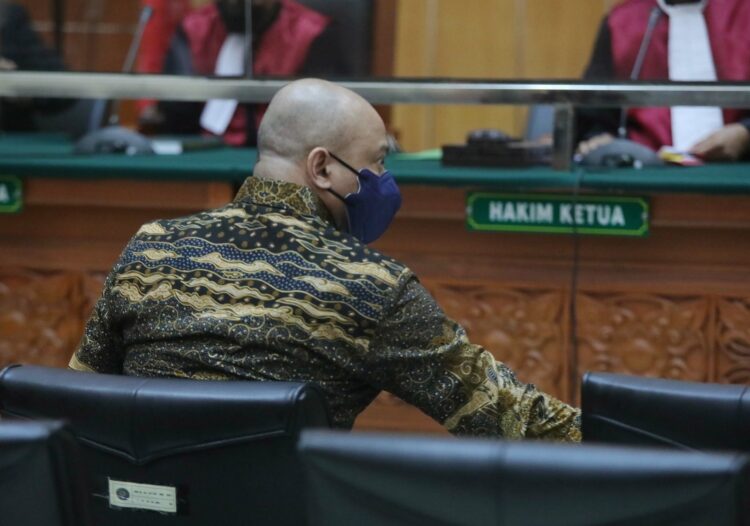 Kode Chat WA ‘Mainkan, ya Mas’ dalam Kasus Narkoba Teddy Minahasa
