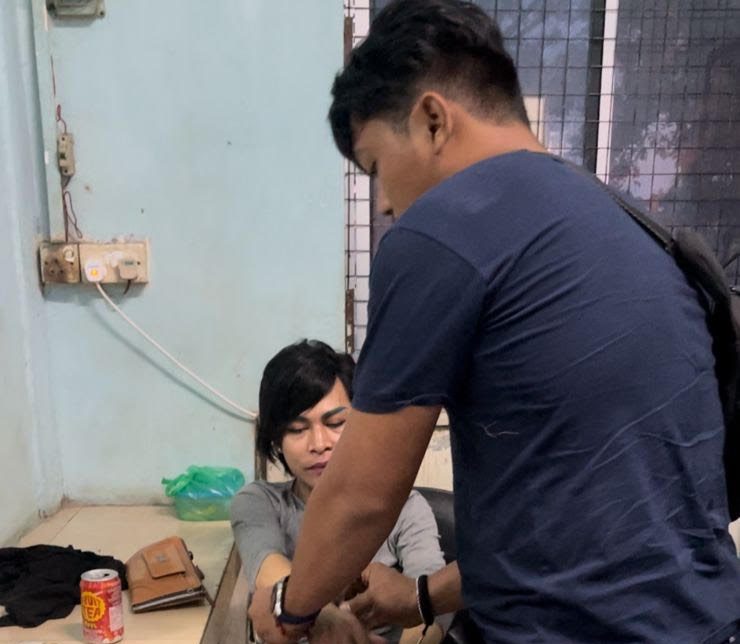 Kesal Dipanggil Waria, Pekerja Salon Tikam Teman Seprofesi