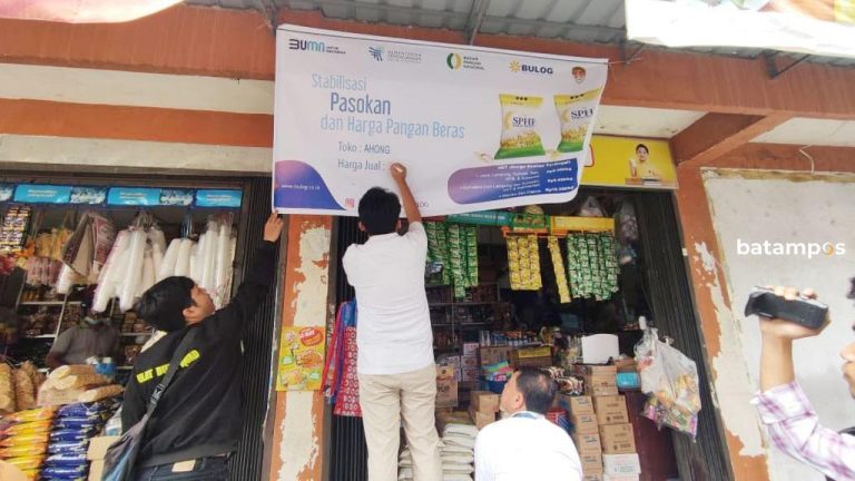 Bulog Tanjungpinang Sidak Harga Beras Medium di Pasaran