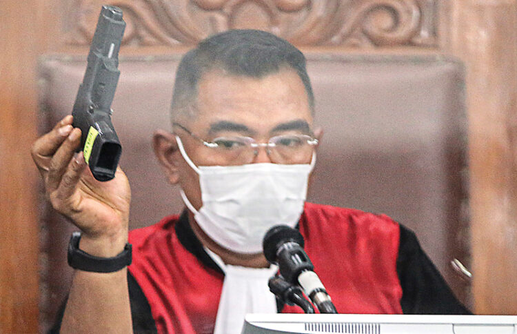 Hakim Wahyu dalam Kasus Sambo, Tak Segan Tegur Terdakwa-Marahi Saksi