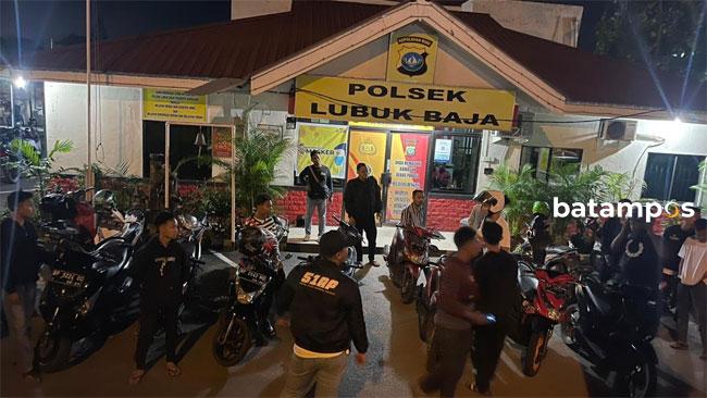 Polsek Lubukbaja Amankan 20 Anak Remaja