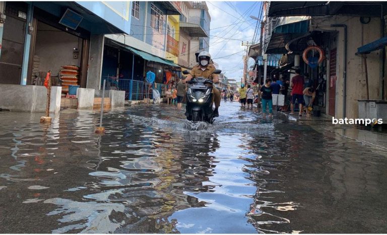 BMKG Prediksi Banjir Rob Akan Berlangsung Selama 3 Hari ke Depan