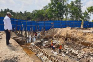 Pekerjaan Jalan Amblas di Desa Busung, Balai PJN Kepri Segera Cor Lantai dan Dinding