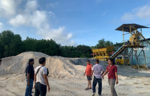 Diduga Menggunakan Pasir Ilegal, Polisi Datangi Perusahaan Ready Mix di Bintan