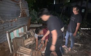 Sembunyi di Atap Rumah, Warga Tanjunguban Ditangkap karena Mencuri di Warung Sembako