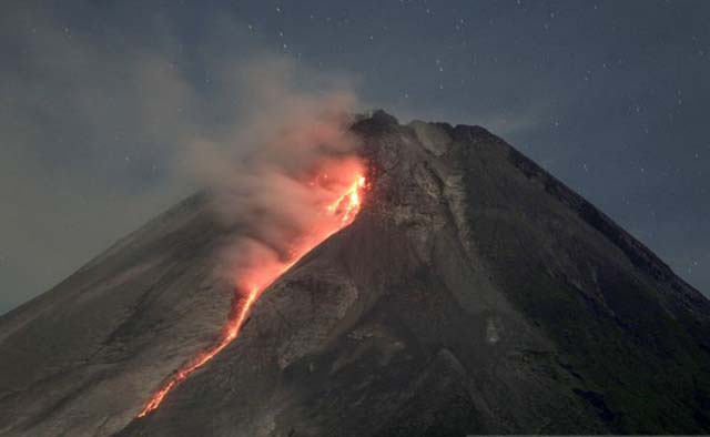 Ada Api Diam di Area Kubah Lava Merapi