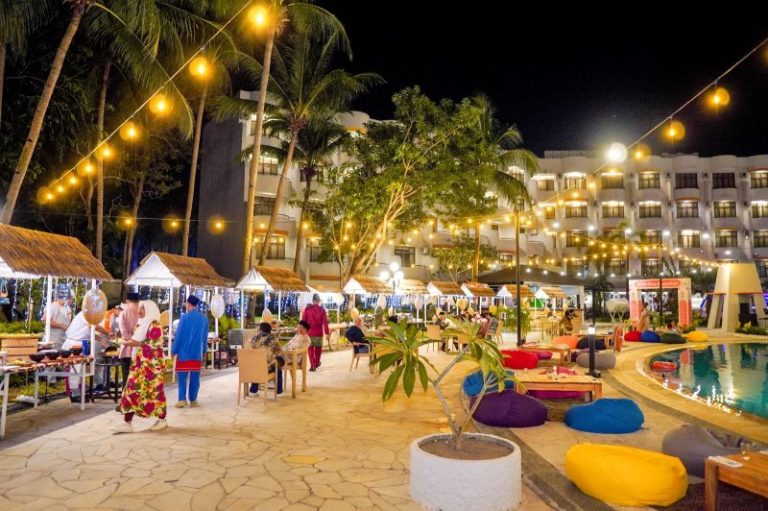 Beli Paket Berbuka di Harris Resort Waterfront, Bisa Dapat Gratis Satu Voucher Kamar