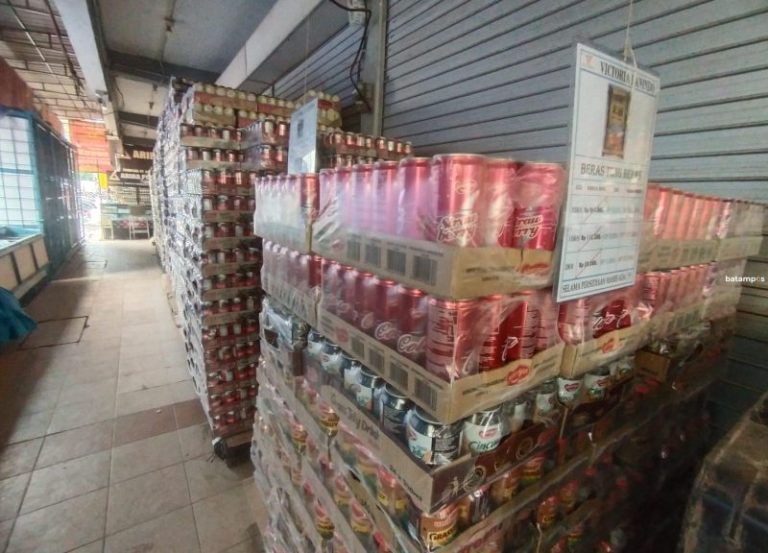 BPOM Batam Deteksi Peredaran Minuman Kaleng Kedaluwarsa