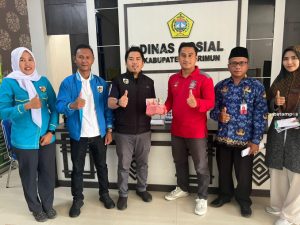 KNPI Karimun Serahkan Hasil Penggalangan Dana untuk Korban Longsor Serasan ke Dinsos Karimun