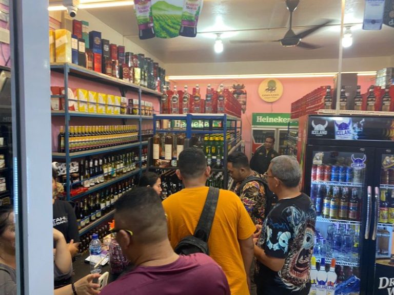 Beroperasi Tanpa Izin, Polresta Barelang Sita 252 Botol Mikol