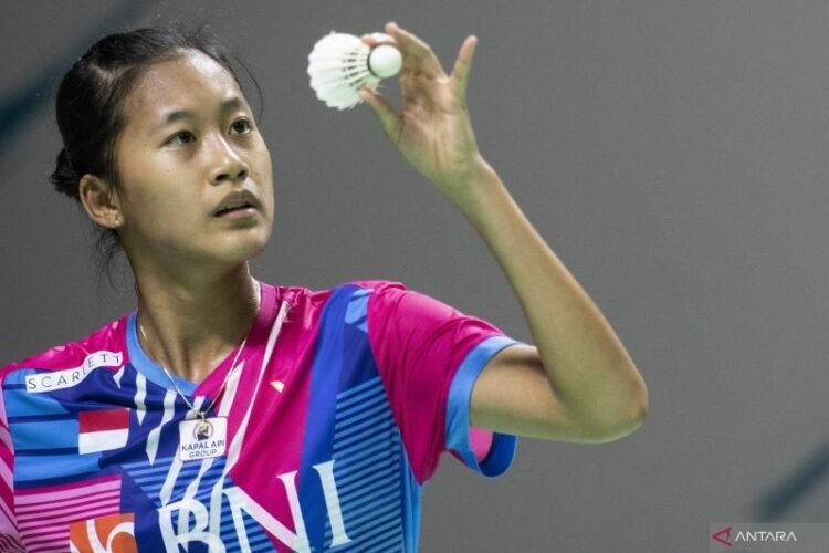 Putri KW Kalahkan Juara Dunia di 16 Besar Swiss Open