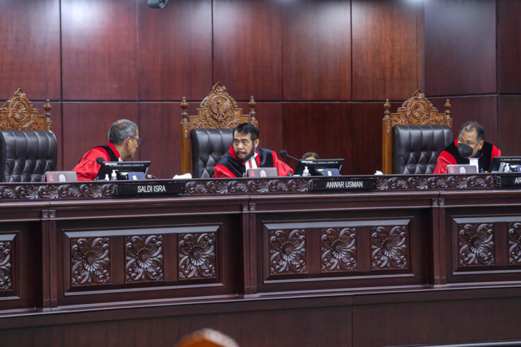 Terkait Dugaan Pemalsuan Putusan MK, Saldi Isra Diperiksa MKMK