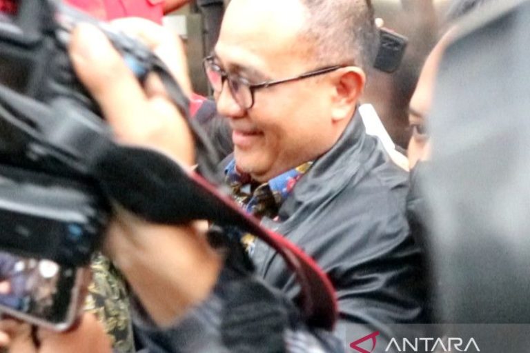 Rafael Alun Janji Tidak Akan Kabur ke Luar Negeri