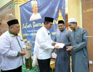 Malam Ramadhan Kelima, Gubernur Ansar Safari ke Masjid Jami’ Baloi Center Batam