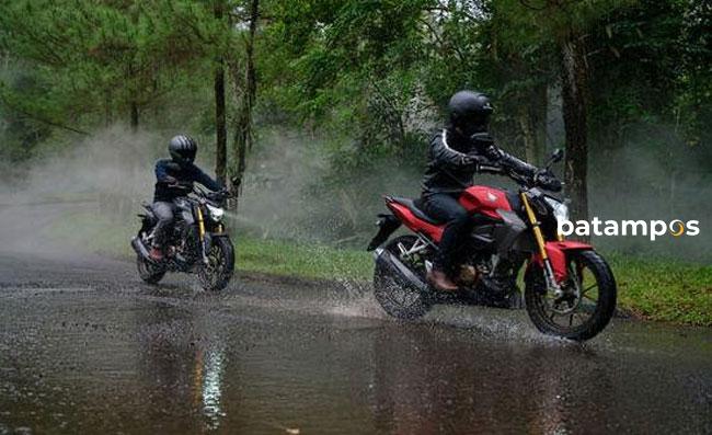 Waspada Aquaplaning Saat Berkendara