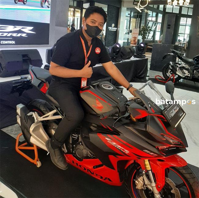 Berani Tampil Beda Dengan CBR250RR
