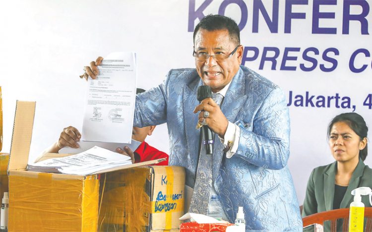 Teddy Minahasa Dituntut Pidana Mati, Tensi Darah Hotman Naik